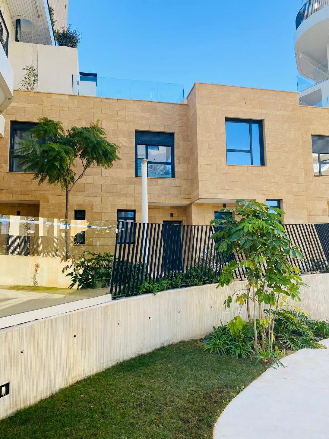Allonbay & House *